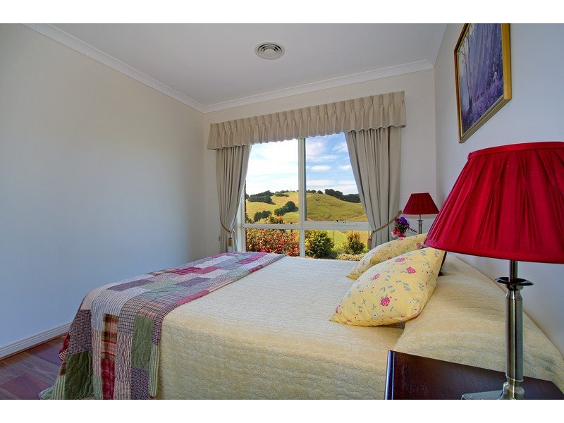 54 Newtons Road, Arawata VIC 3951