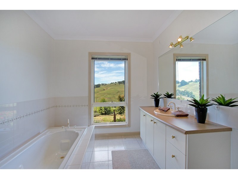 54 Newtons Road Arawatta, Korumburra VIC 3950