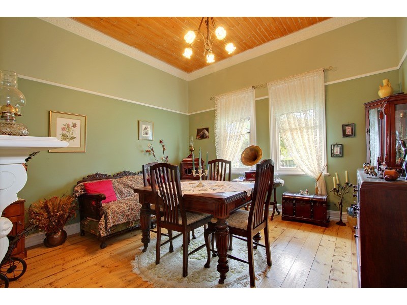 11 Gordon Street, Korumburra VIC 3950