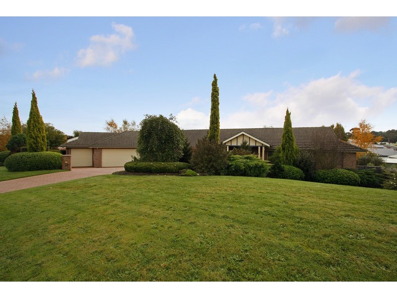 2 Valley View Parade, Korumburra VIC 3950