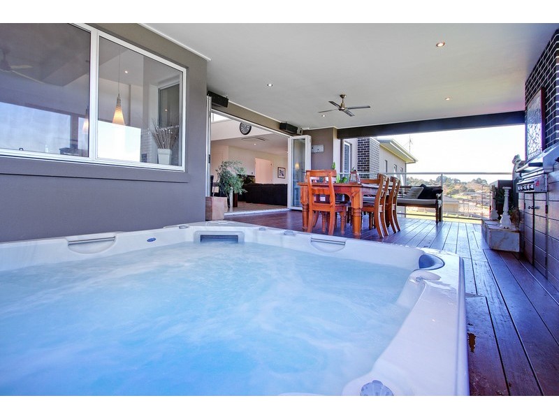 21 Grandview Rise, Korumburra VIC 3950