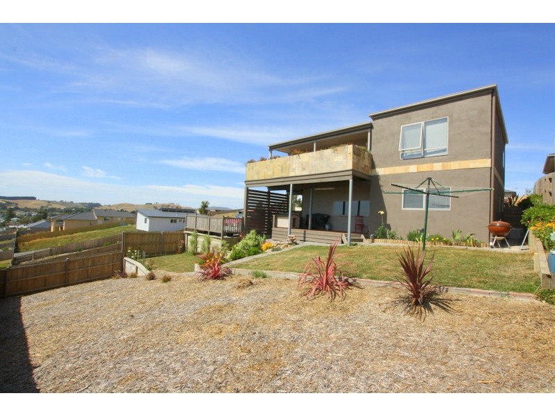 16 Abbey Road, Korumburra VIC 3950