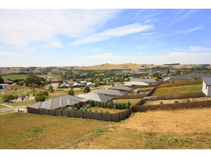 16 Abbey Road, Korumburra VIC 3950