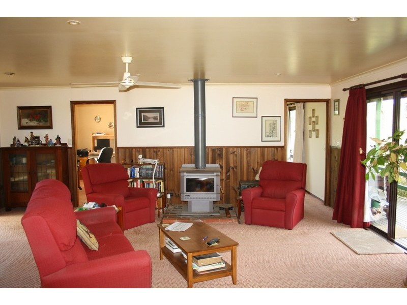 90 Stevens Road, Kardella VIC 3951