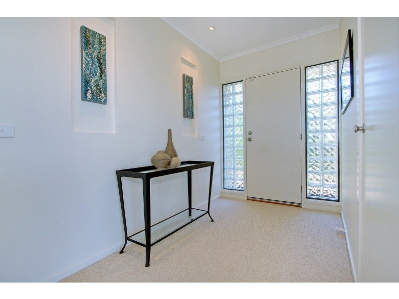 8 Neilsen Street, Outtrim VIC 3951