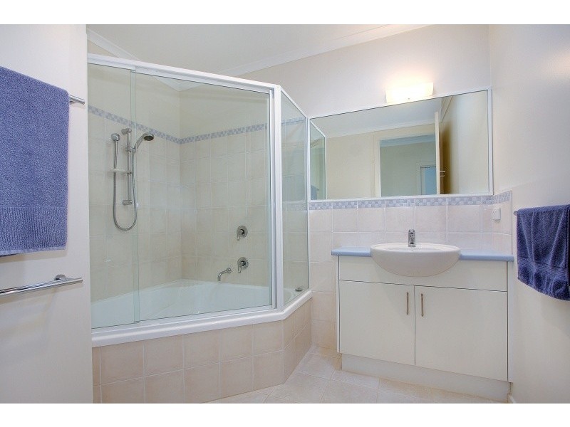 8 Neilsen Street, Outtrim VIC 3951