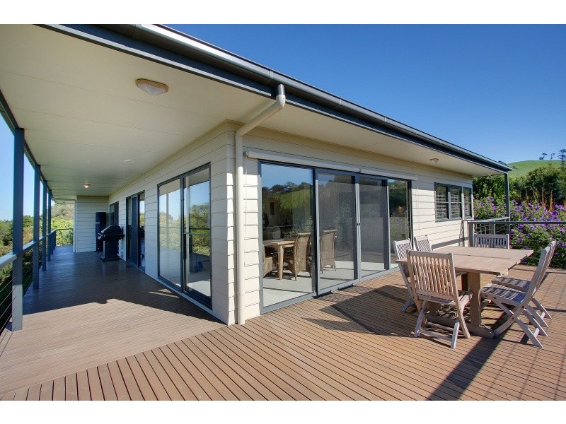 8 Neilsen Street, Outtrim VIC 3951