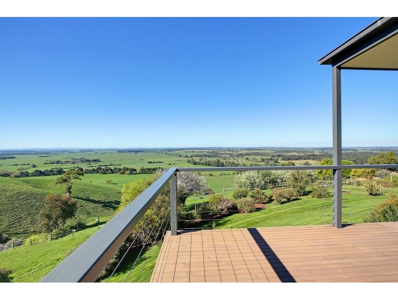 8 Neilsen Street, Outtrim VIC 3951