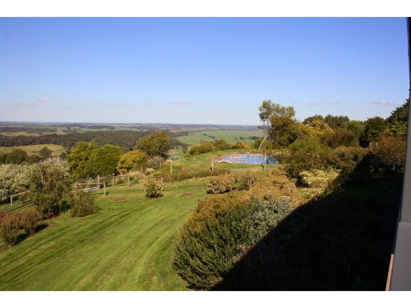 8 Neilsen Street, Outtrim VIC 3951