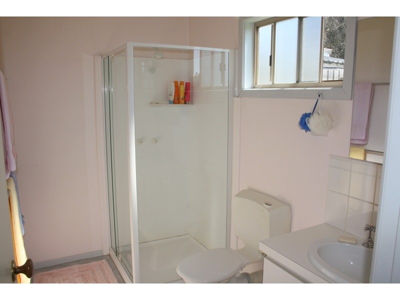 4 Queen Street, Loch VIC 3945