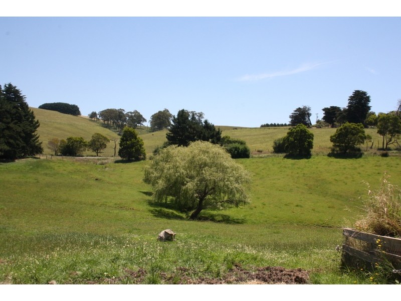 585 Clancy’s Rd, Korumburra VIC 3950