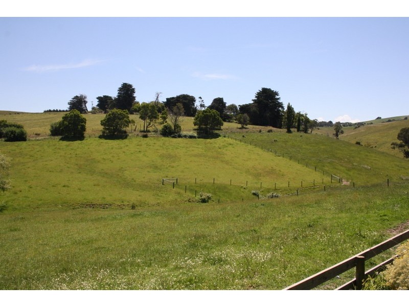 585 Clancy’s Rd, Korumburra VIC 3950