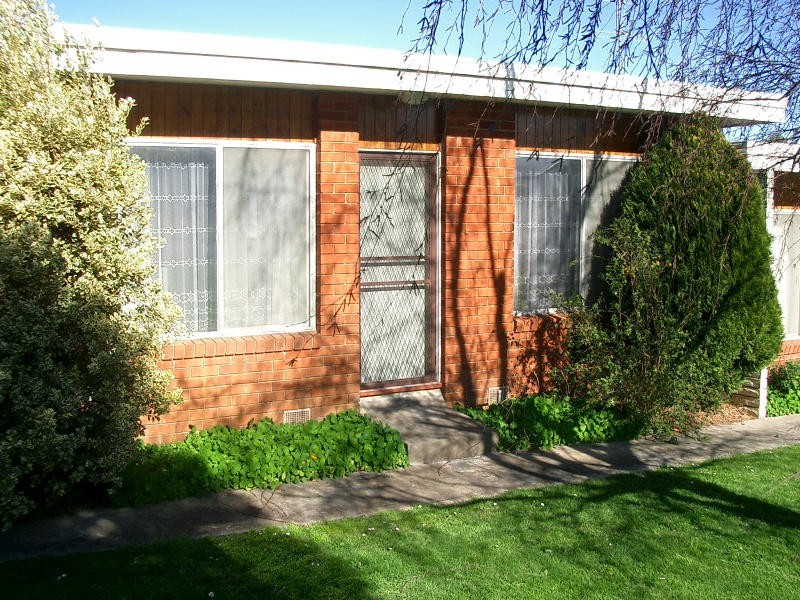 2/8 Ruddville Avenue, Korumburra VIC 3950