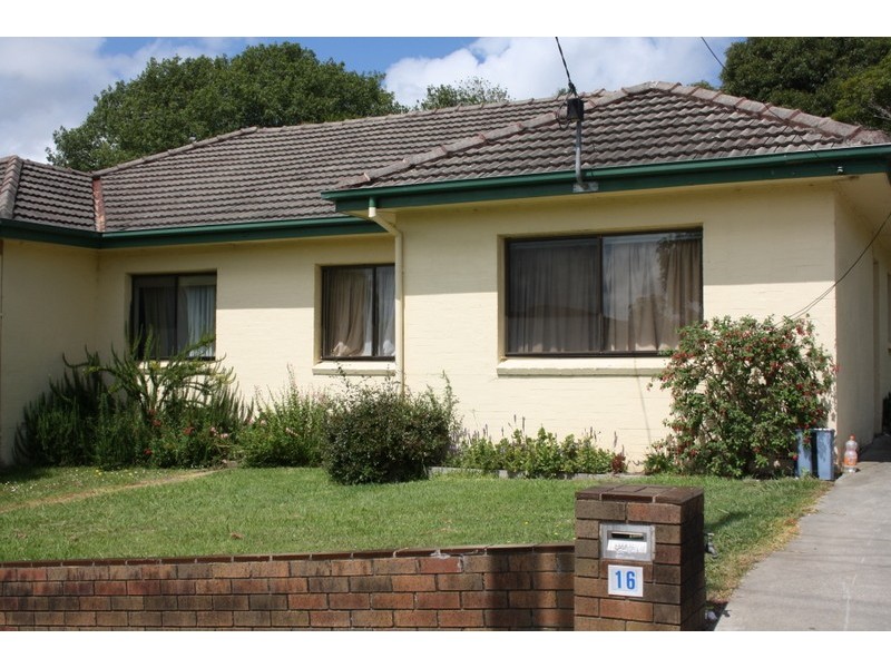 16 Bourke Street, Korumburra VIC 3950