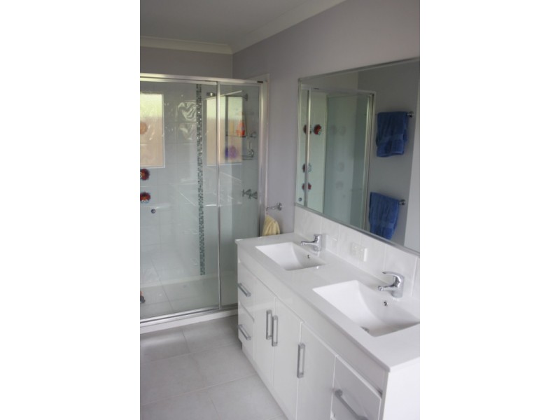 33 Isabella Boulevard, Korumburra VIC 3950