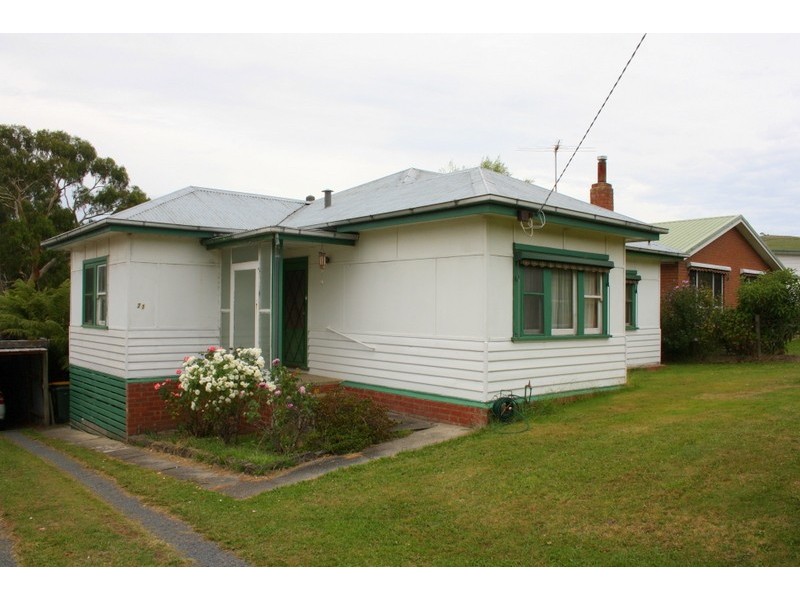 21 Smith Street, Loch VIC 3945