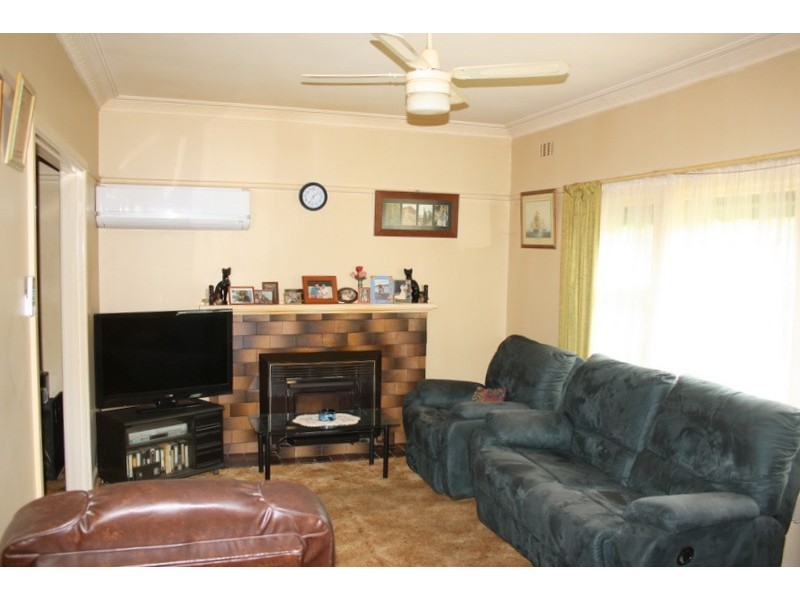 21 Smith Street, Loch VIC 3945