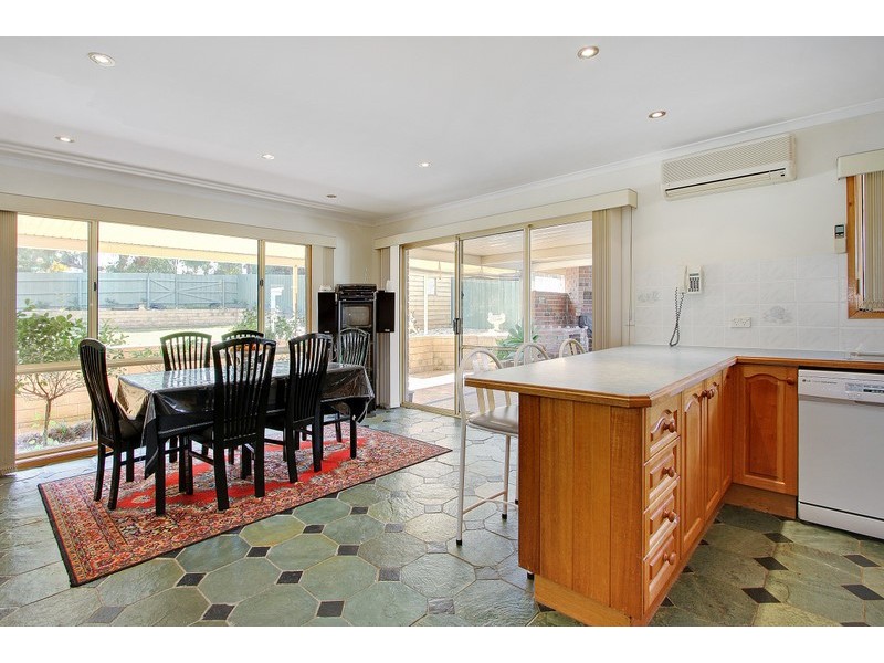 11 Griffin Road, Leongatha VIC 3953