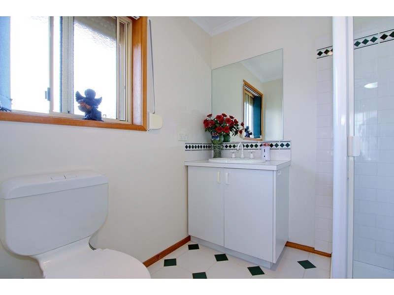 11 Griffin Road, Leongatha VIC 3953