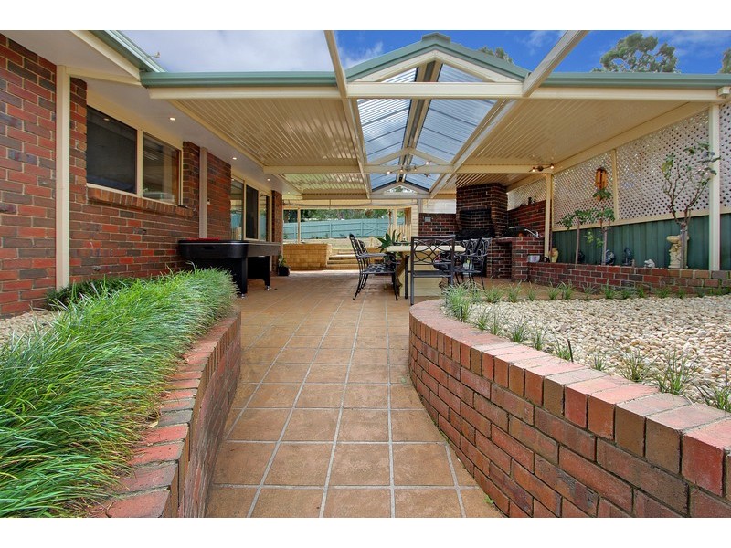 11 Griffin Road, Leongatha VIC 3953