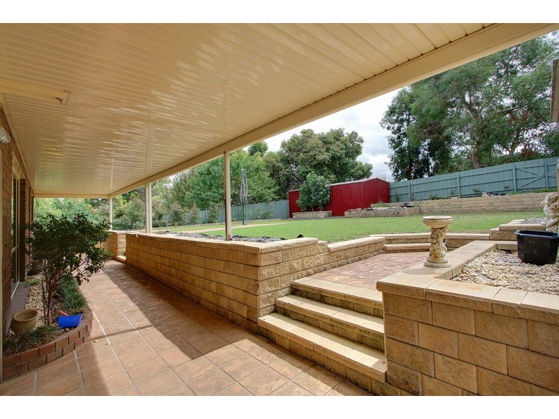 11 Griffin Road, Leongatha VIC 3953