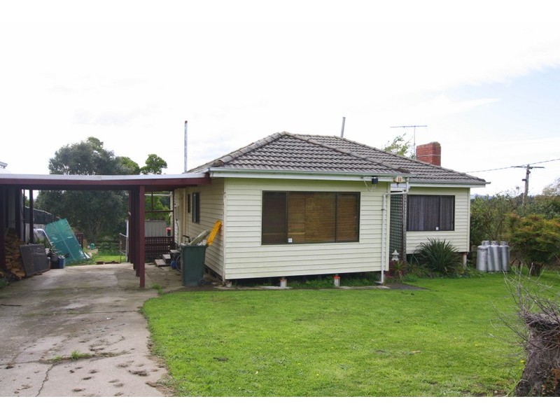11 Essex Road, Bena VIC 3946