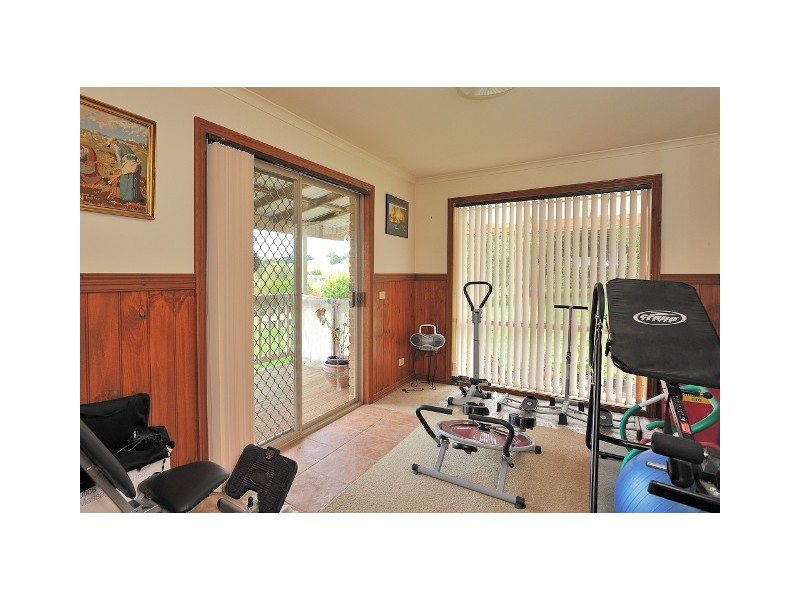 11 Roy Street, Loch VIC 3945