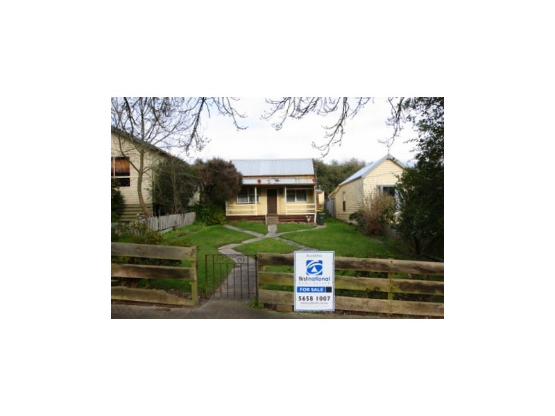 9 Queen Street, Korumburra VIC 3950