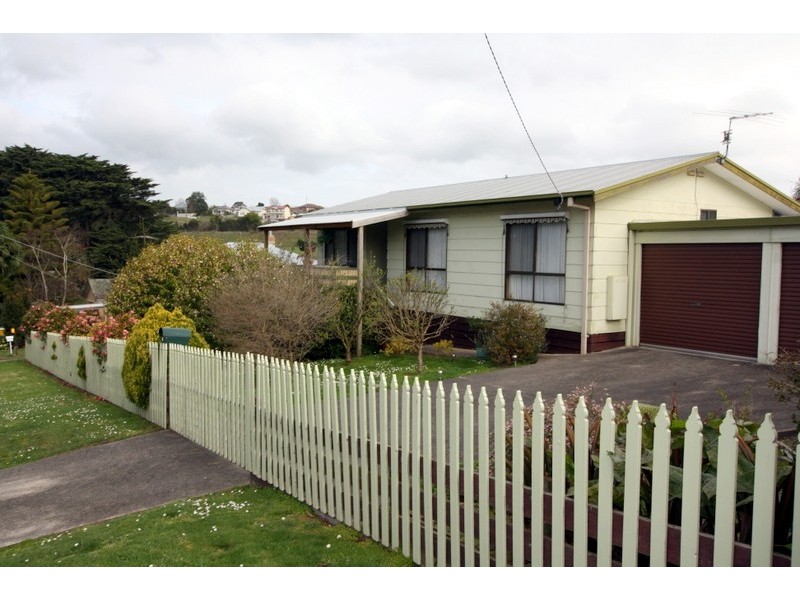 2 Lower Gordon St, Korumburra VIC 3950