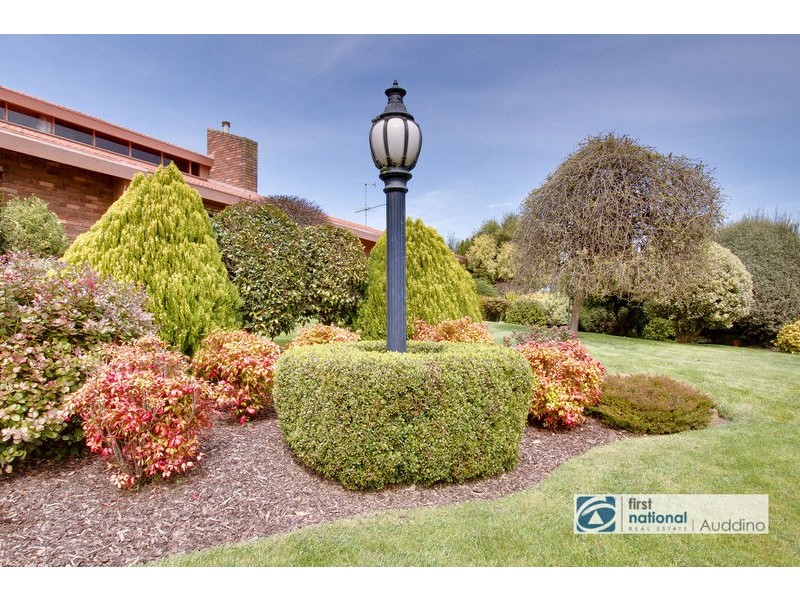 9 Valley View Parade, Korumburra VIC 3950