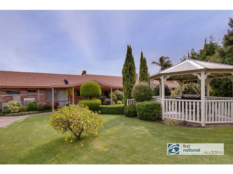 9 Valley View Parade, Korumburra VIC 3950