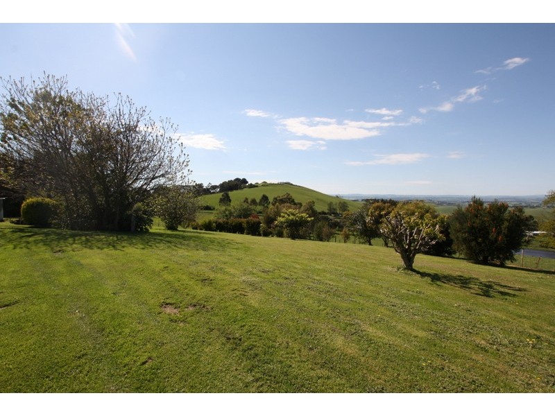 190 One Chain Road, Kardella VIC 3951