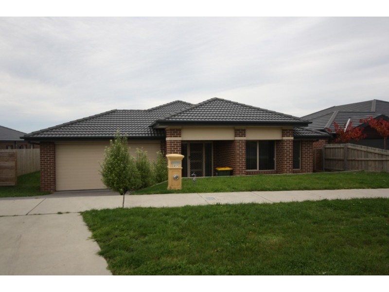 27 Massimo Way, Korumburra VIC 3950
