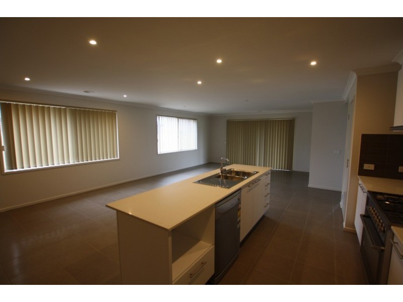 27 Massimo Way, Korumburra VIC 3950