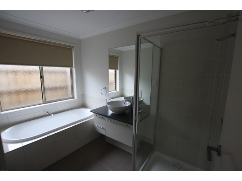 27 Massimo Way, Korumburra VIC 3950
