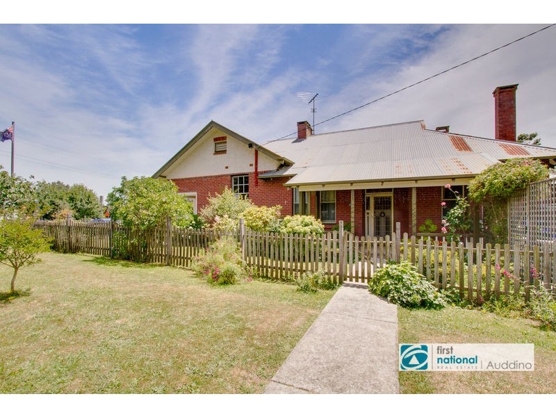 7 Smith Street, Loch VIC 3945