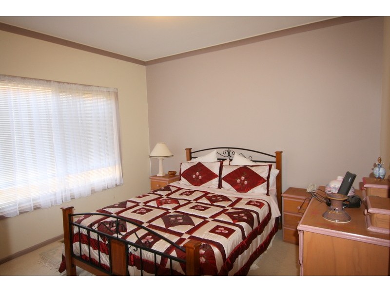 16 Abbey Road, Korumburra VIC 3950