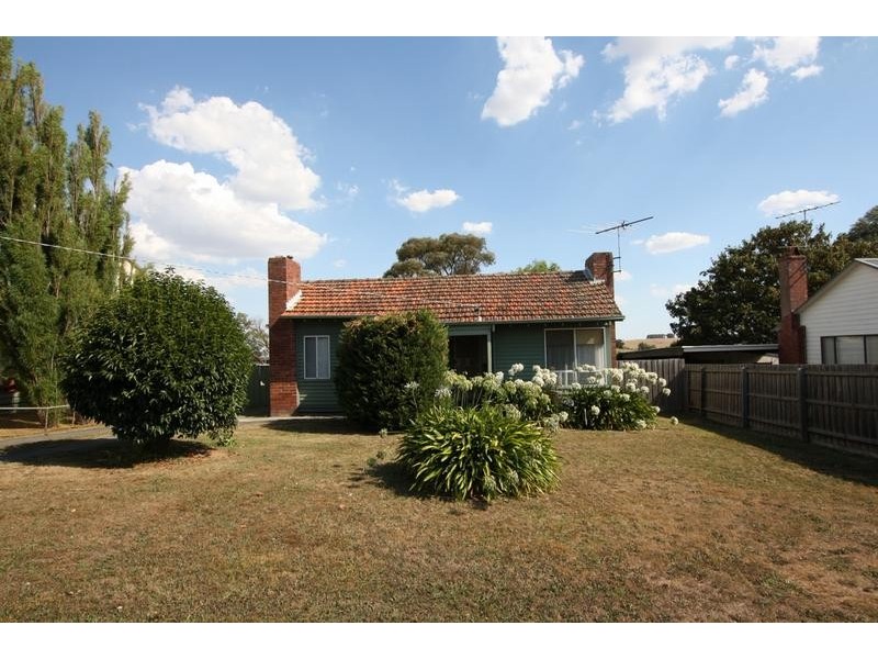 3 Macqueen Avenue, Korumburra VIC 3950
