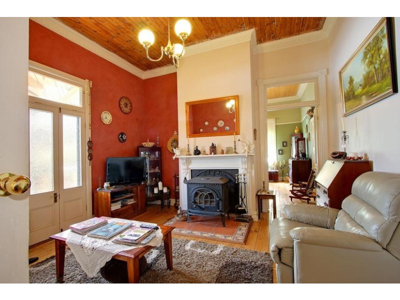 11 Gordon Street, Korumburra VIC 3950