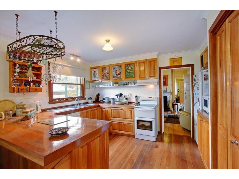 11 Gordon Street, Korumburra VIC 3950