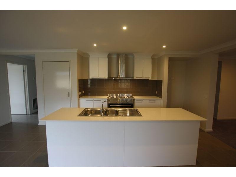 27 Massimo Way, Korumburra VIC 3950