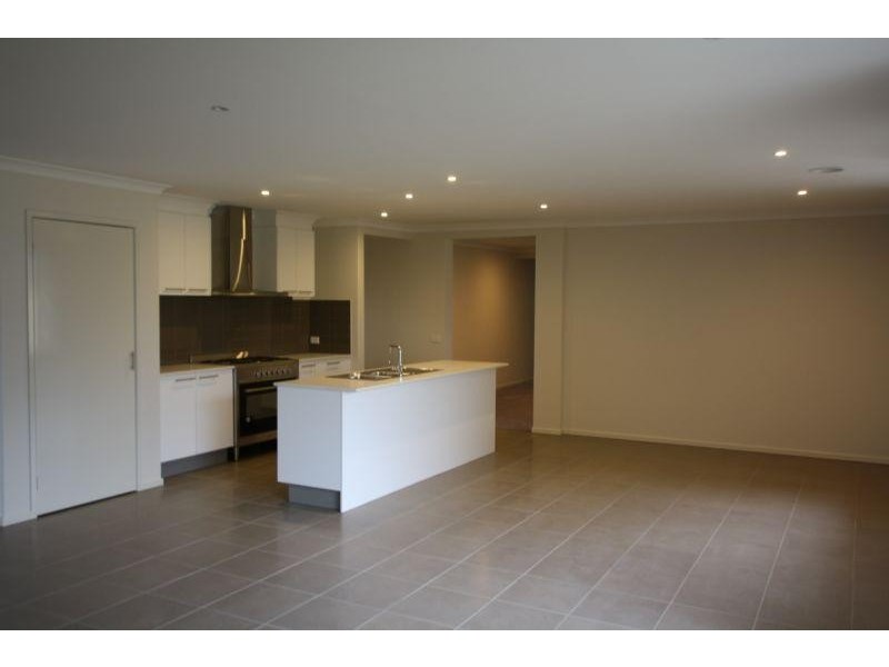 27 Massimo Way, Korumburra VIC 3950