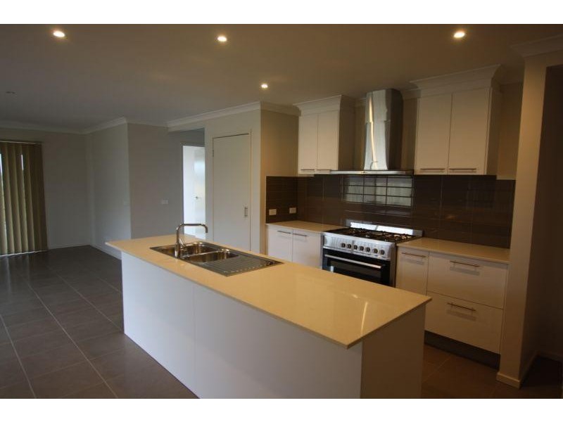 27 Massimo Way, Korumburra VIC 3950