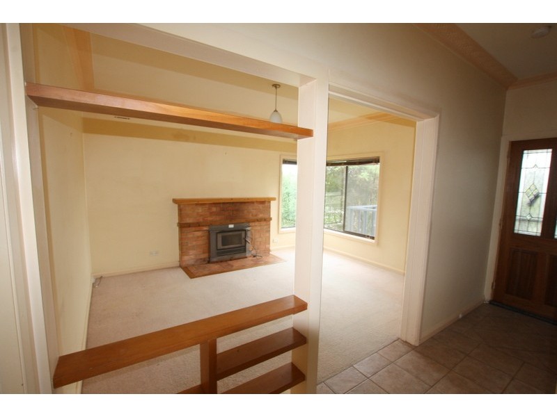 7 Commonwealth Avenue, Korumburra VIC 3950