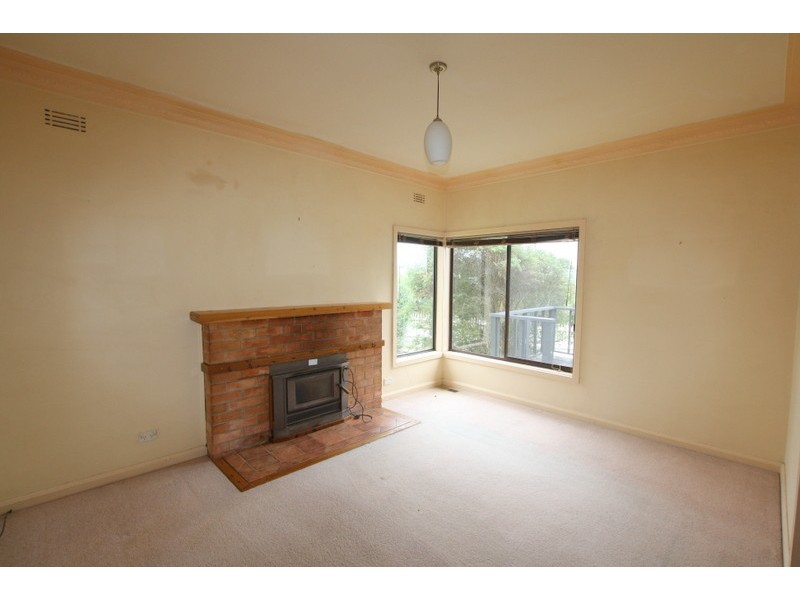 7 Commonwealth Avenue, Korumburra VIC 3950