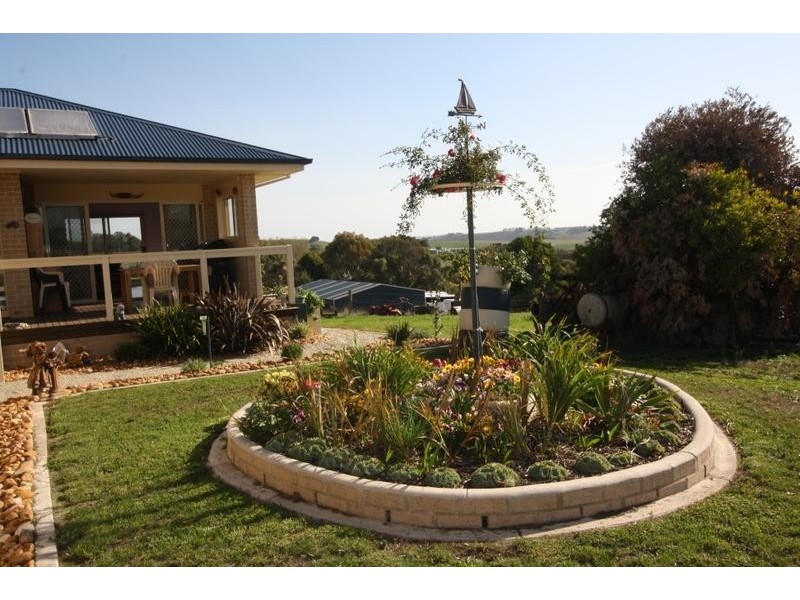 9 Fonda Dean Terrace, Korumburra VIC 3950