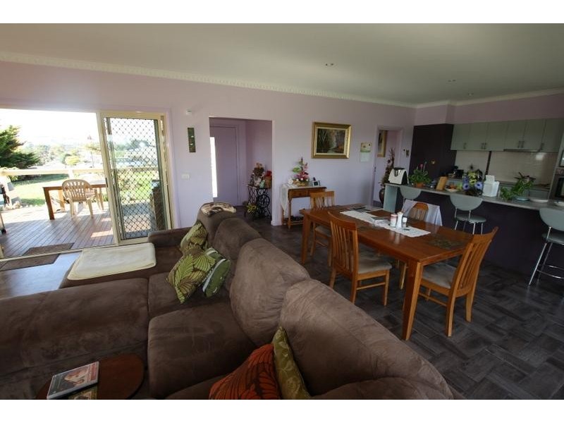 9 Fonda Dean Terrace, Korumburra VIC 3950