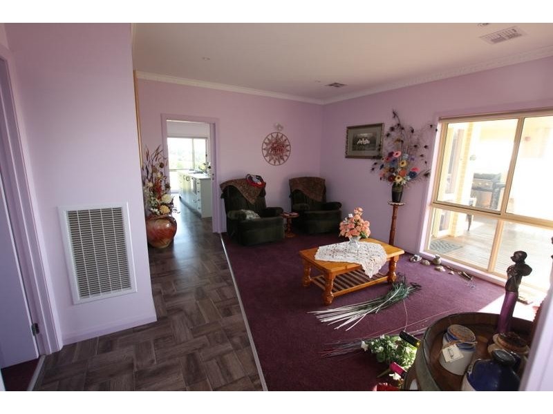 9 Fonda Dean Terrace, Korumburra VIC 3950