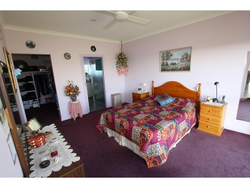 9 Fonda Dean Terrace, Korumburra VIC 3950