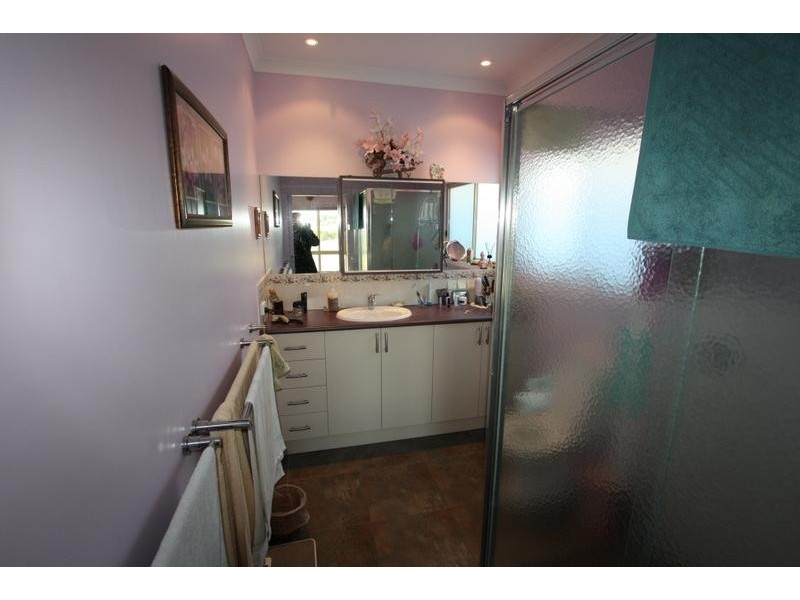9 Fonda Dean Terrace, Korumburra VIC 3950